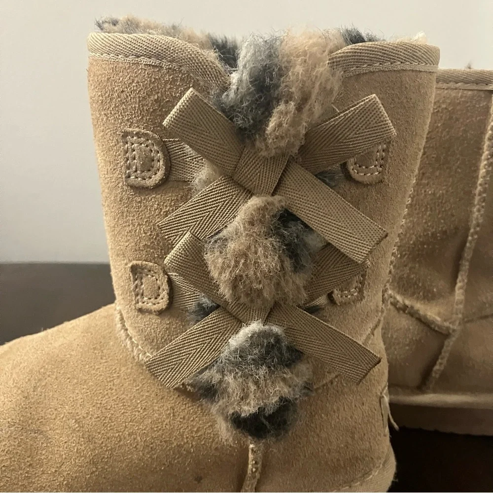 Koolaburra by Ugg Girl's Boots with Side Bows Size 13